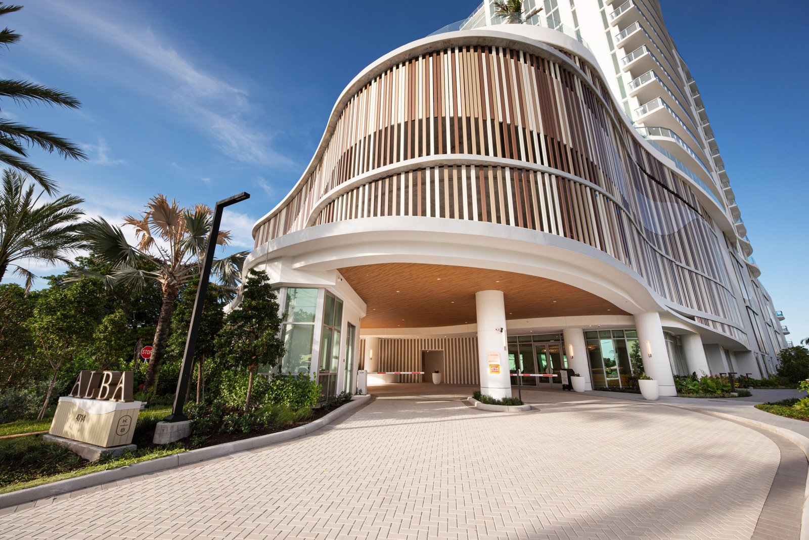 The arrival canopy at ALBA Palm Beach