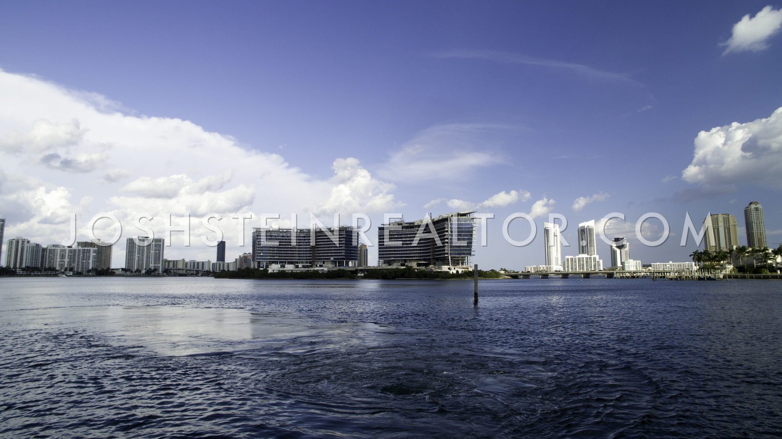 Aerial view of Prive in Aventura, Miami