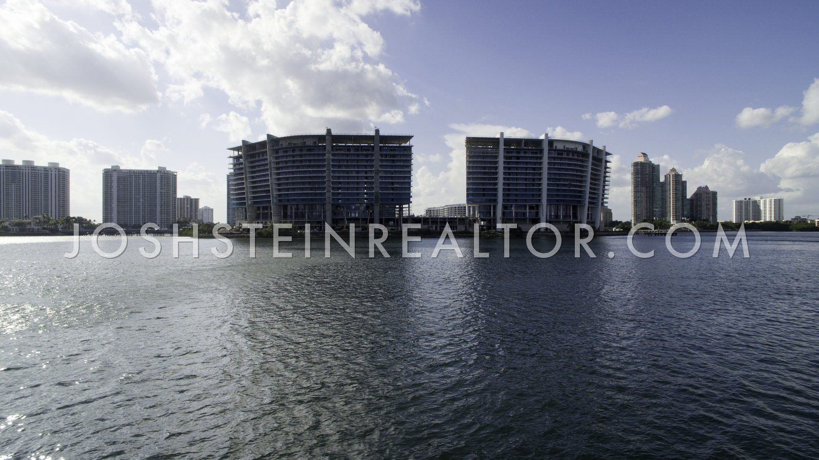 Aerial view of Prive in Aventura, Miami
