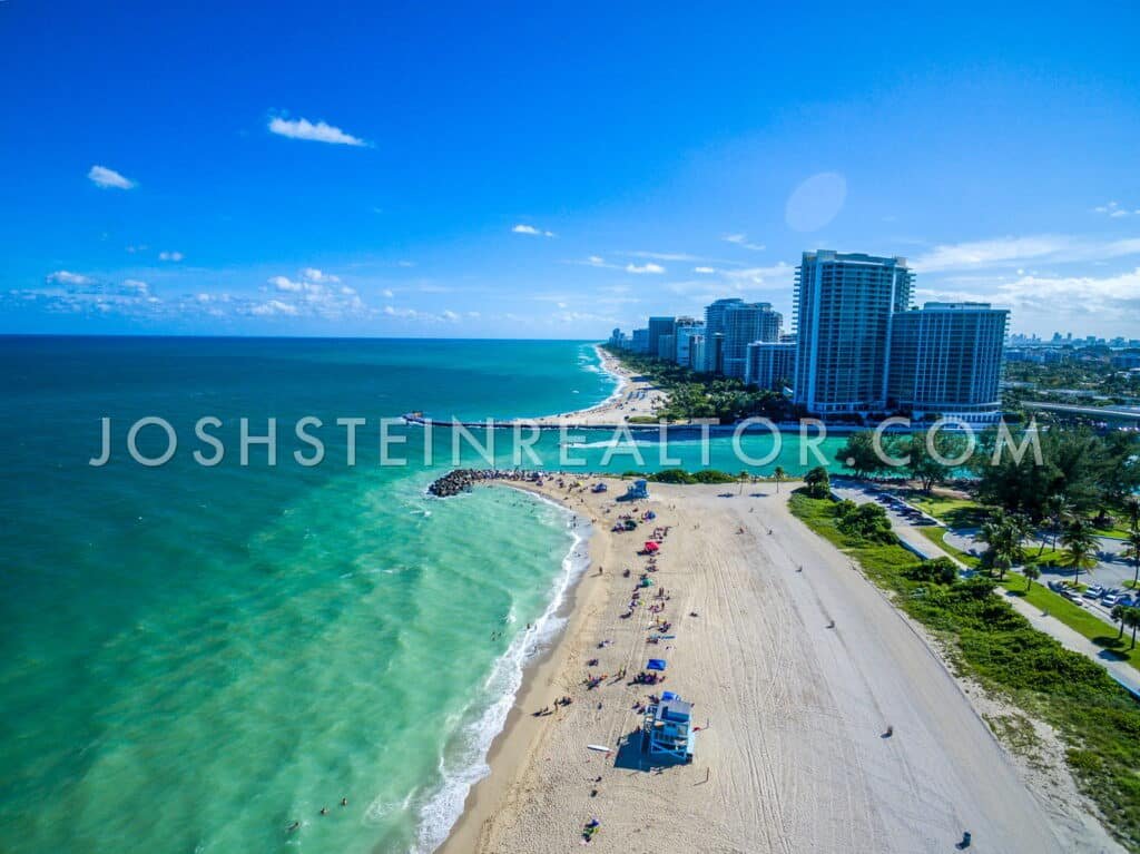 Aerial view of One Bal Harbour in Bal Harbour