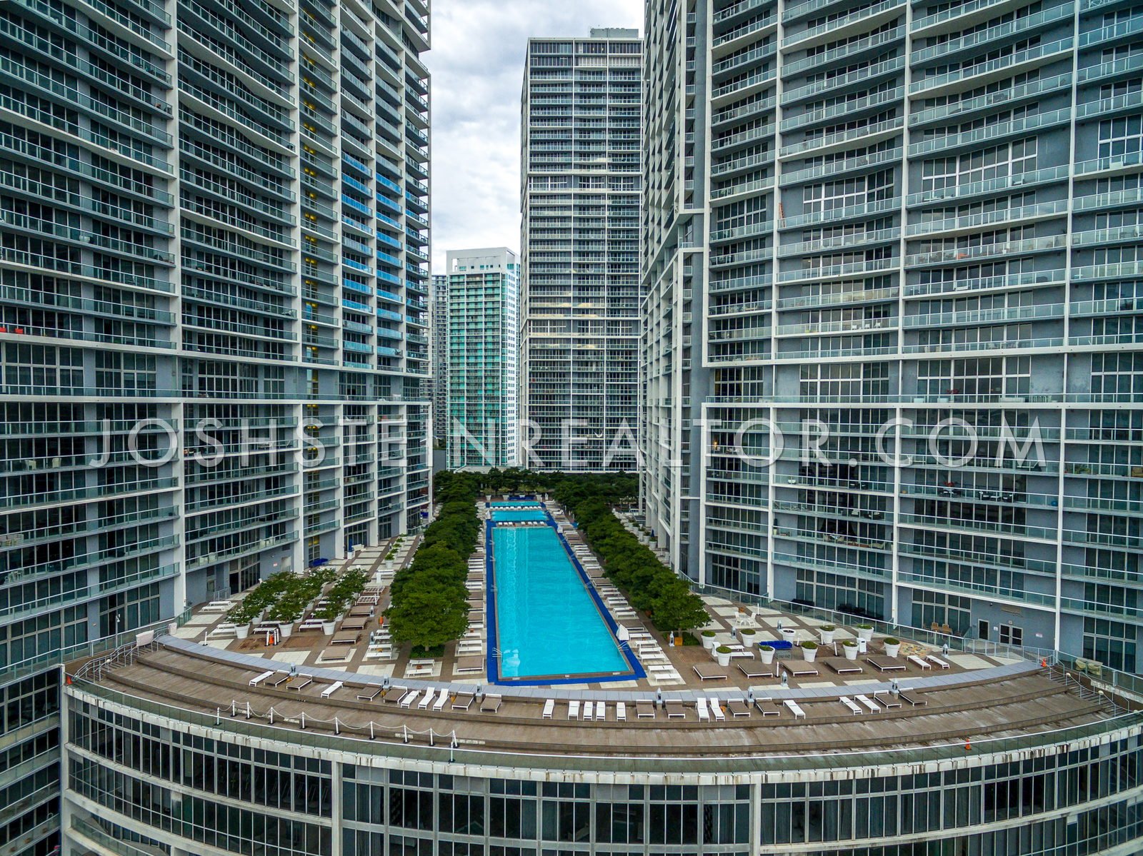 Aerial view of Icon Brickell in Brickell