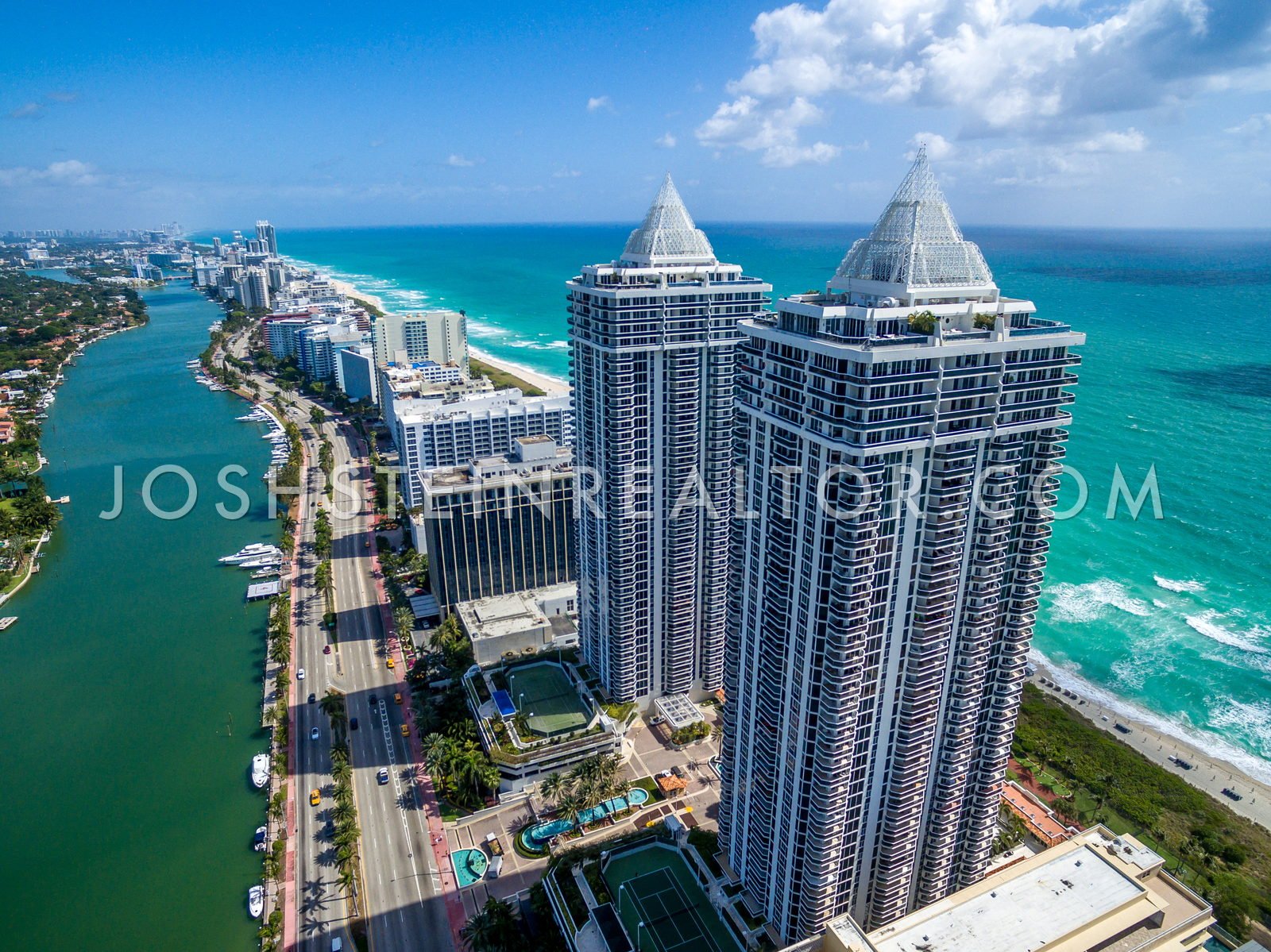 Aerial view of Blue &amp;amp;amp;amp;amp;amp;amp; Green Diamond in Miami Beach