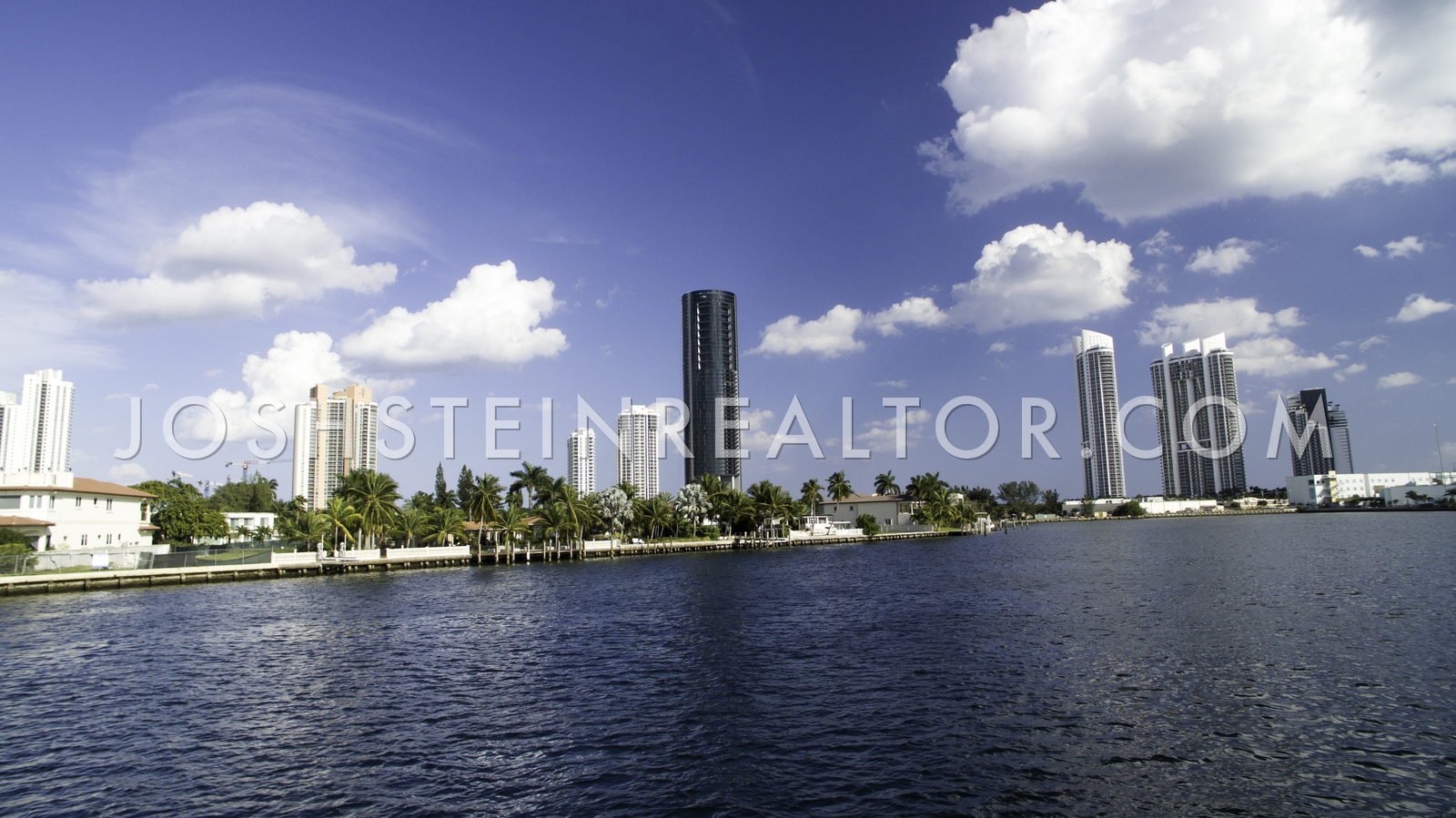 Aerial view of Sunny Isles Beach Luxury, Miami