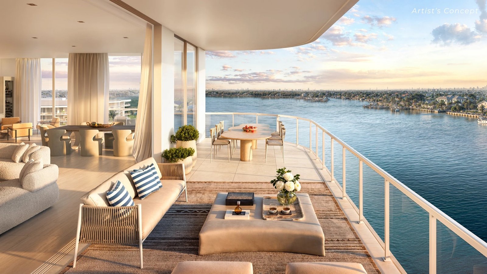- The Ritz-Carlton Residences Palm Beach Gardens The Ritz-Carlton Residences, Palm Beach Gardens - balcón de una residencia con vista a la vía navegable, render del desarrollador