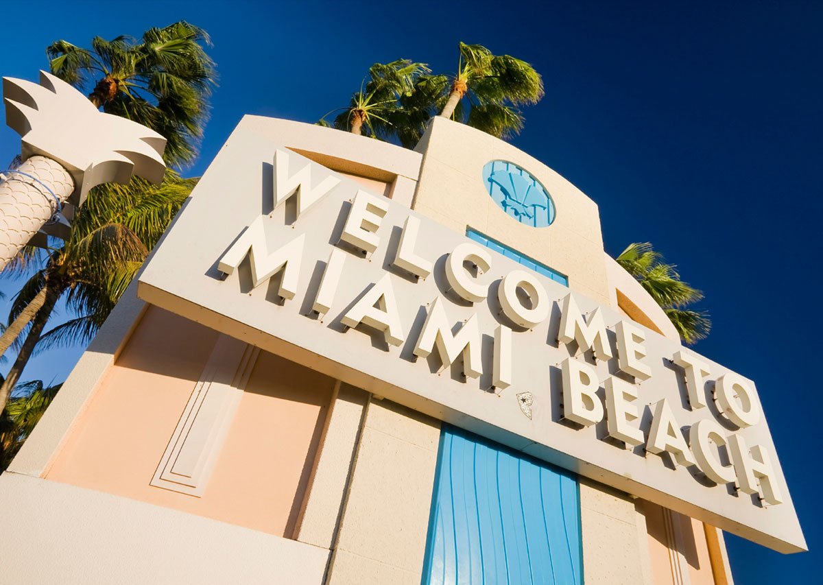 - Miami Beach Art Deco Buildings: A Guide to the Architectural Masterpieces Art deco